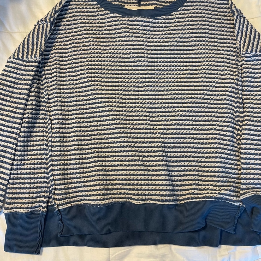 AE Big Hug Sweatshirt